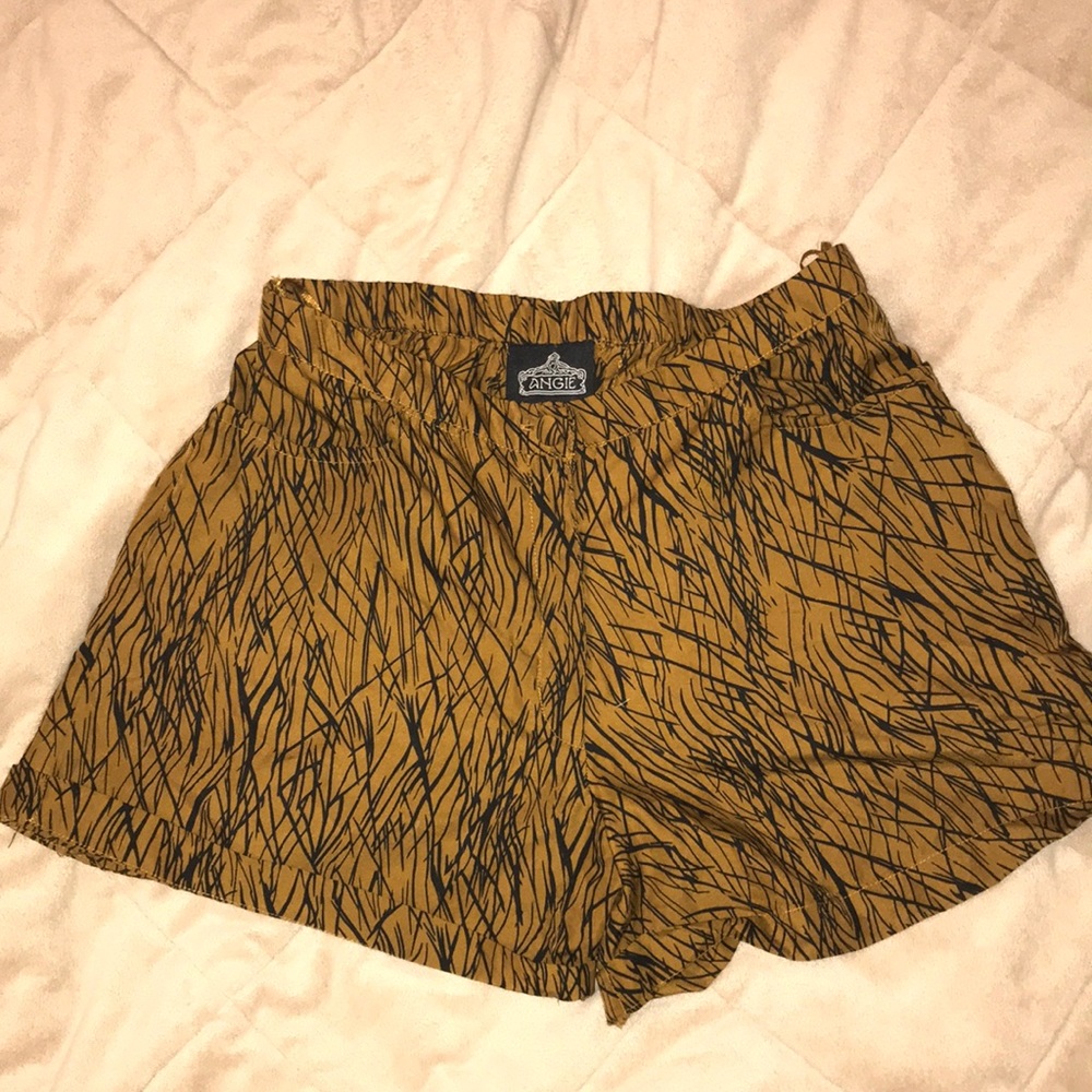 Angie Sz M Polyester animal print shorts